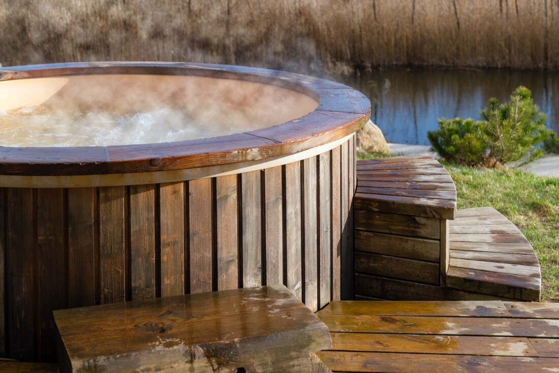 An image of Hot Tub in Hamilton, ON